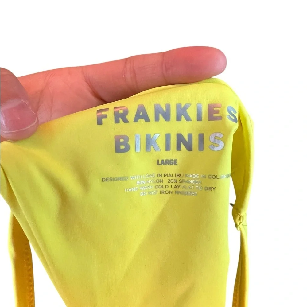 Frankies Bikini Tia Ribbed Triangle Bikini +‎ Binx Skimpy Bottom